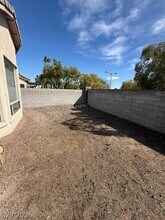 10717 Refectory Ave in Las Vegas, NV - Building Photo - Building Photo