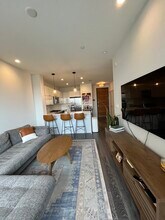 1350 Maryland Ave NE, Unit 313 in Washington, DC - Building Photo - Building Photo