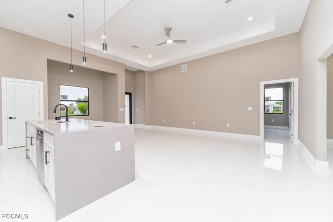 3900 9th St SW in Lehigh Acres, FL - Building Photo - Building Photo