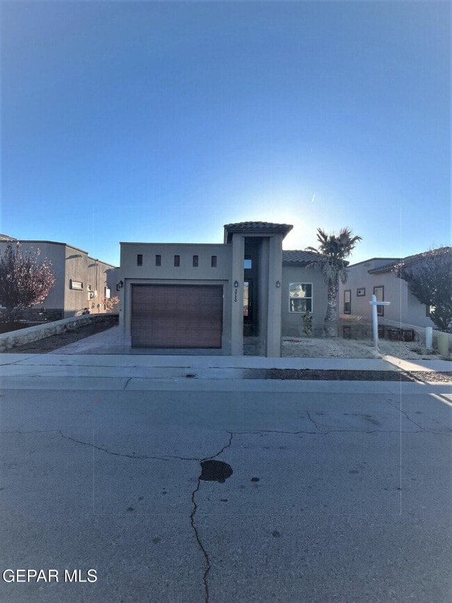 property at 3720 Loma Jacinto