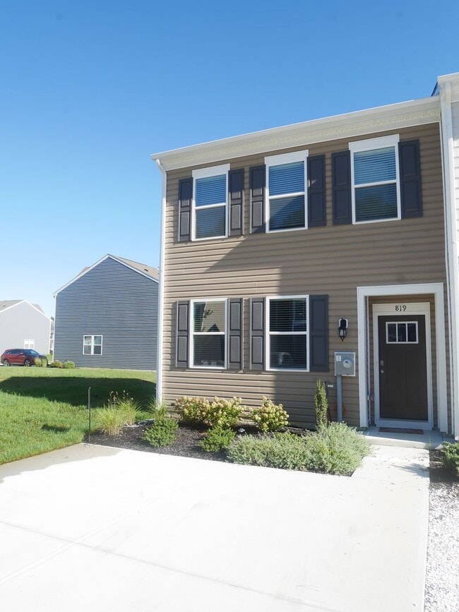 property at 819 Mersey Ln