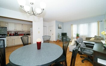 136 W 117th St, Unit 3 in New York, NY - Building Photo - Building Photo