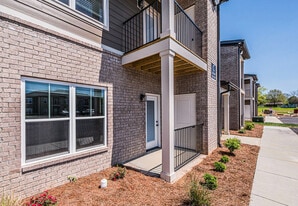 The Pads at W. Madison in Franklin, KY - Building Photo