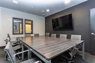 Waterview Crossing Apartments in Des Moines, WA - Foto de edificio - Interior Photo