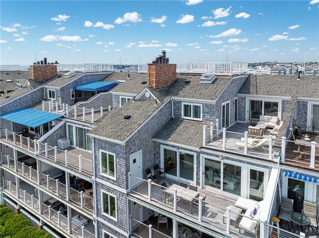 31 Coddington Wharf in Newport, RI - Building Photo - Building Photo