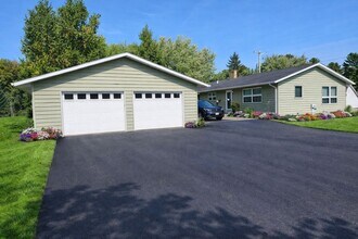 1200 Cedar St in Merrill, WI - Building Photo - Building Photo