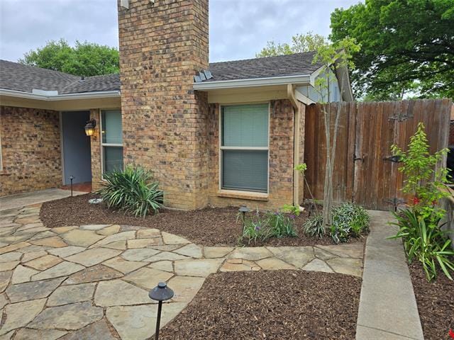 property at 2822 Oak Forest Dr