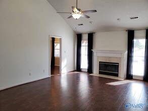 1100 Leeward Dr SE in Huntsville, AL - Building Photo - Building Photo