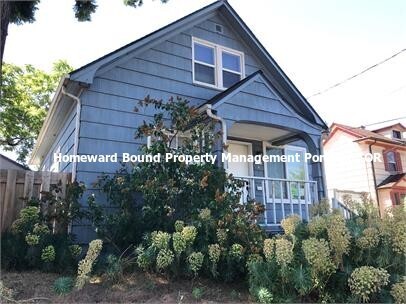property at 1124 NE Roselawn St