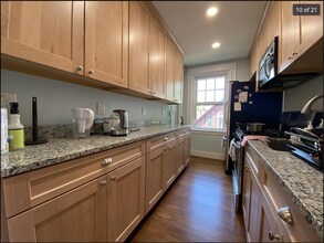 1699 Cambridge St, Unit 12A in Cambridge, MA - Building Photo - Building Photo