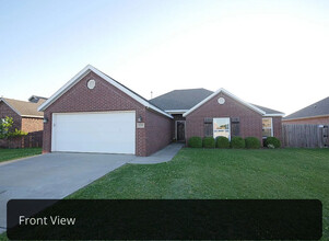 6104 S 36th St in Rogers, AR - Foto de edificio - Building Photo