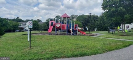 8089 Brookstone Ct in Severn, MD - Building Photo - Building Photo