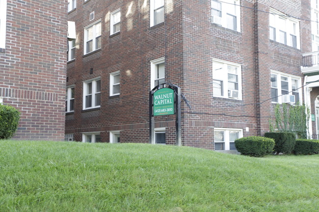 Wightman Street in Pittsburgh, PA - Foto de edificio - Building Photo