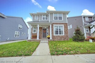 4211 Kent Rd in Royal Oak, MI - Building Photo