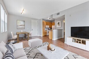 Theatre Square Apartments in Petaluma, CA - Building Photo