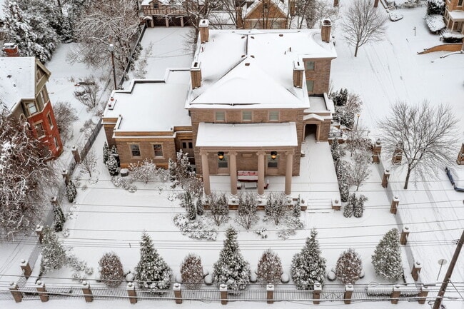 5135 Ellsworth Ave in Pittsburgh, PA - Building Photo - Building Photo