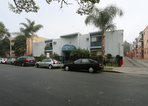 San Mar Terrace in Van Nuys, CA - Building Photo - Building Photo