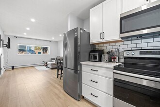 549 Adams St in Boston, MA - Building Photo - Building Photo