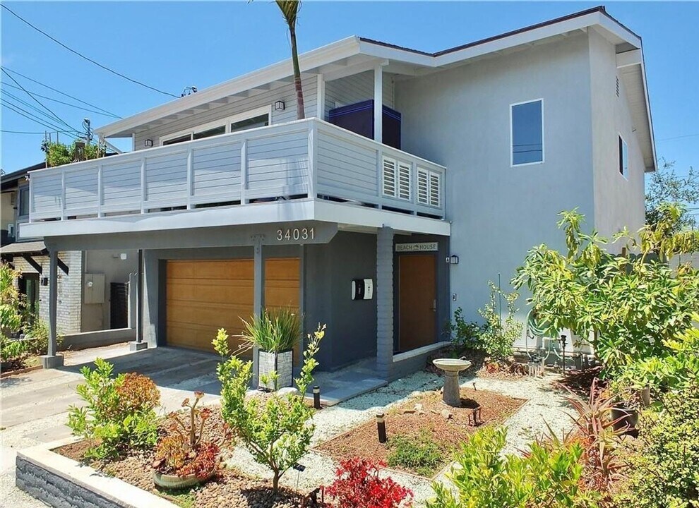 34031 Pequito Dr in Dana Point, CA - Building Photo