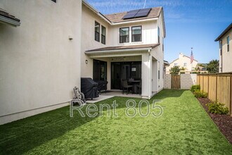 10524 Telegraph Rd in Ventura, CA - Building Photo - Building Photo