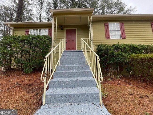 2596 Woodland Dr NW in Kennesaw, GA - Building Photo - Building Photo