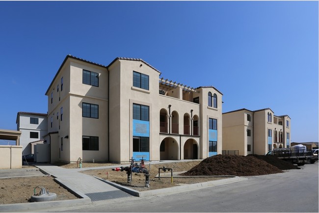 Mission Cove in Oceanside, CA - Building Photo - Building Photo