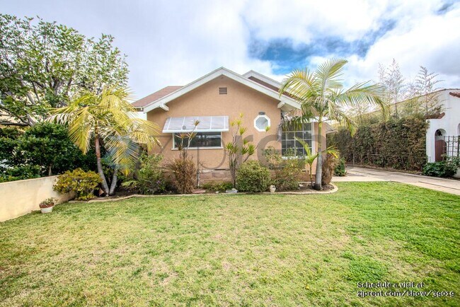 3758 Brayton Ave in Long Beach, CA - Building Photo - Building Photo