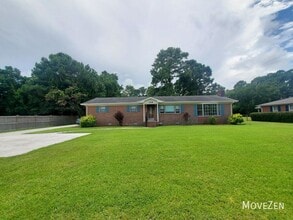 109 Foxwood Ln in Wilmington, NC - Building Photo - Building Photo