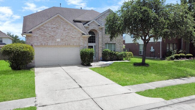 8810 Sunforest Ln in Pearland, TX - Building Photo - Building Photo