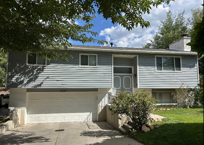 3267 Bitter Root Dr in Salt Lake City, UT - Building Photo - Building Photo