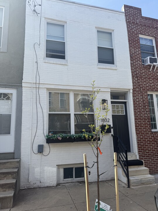 1832 S Mole St in Philadelphia, PA - Foto de edificio