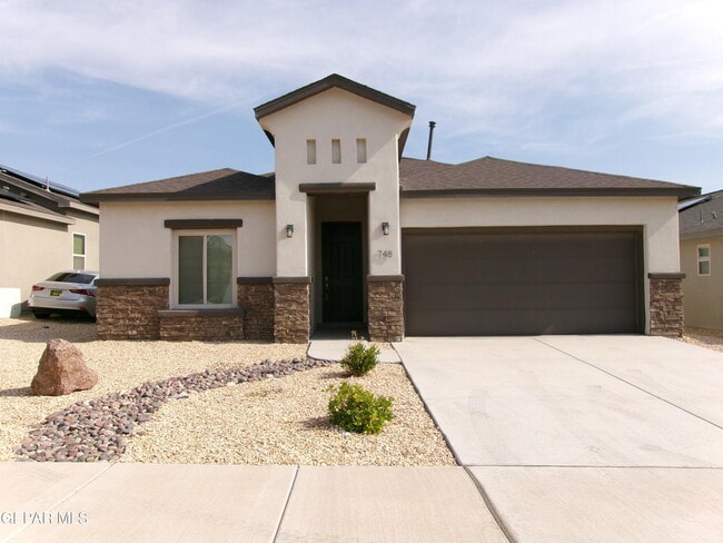 property at 748 C. Escondida