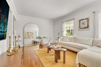 915 8th St in Miami Beach, FL - Building Photo - Building Photo
