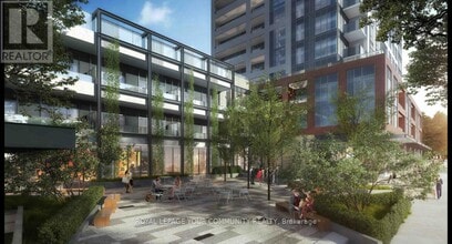 715 Davis Dr in Newmarket, ON - Building Photo - Building Photo