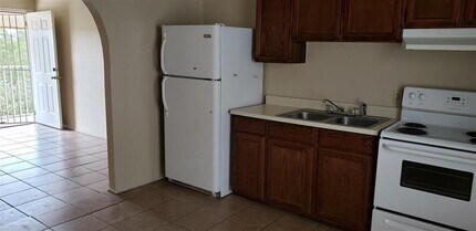 3202 Chacota St in Laredo, TX - Building Photo - Building Photo