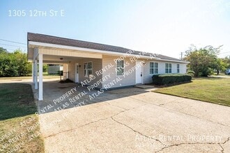1305 12th E St in Tuscaloosa, AL - Building Photo - Building Photo