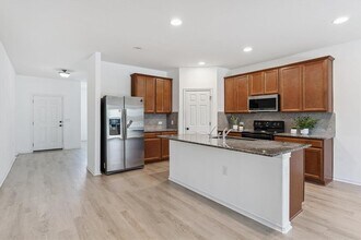 6320 Routenburn St in Austin, TX - Building Photo - Building Photo