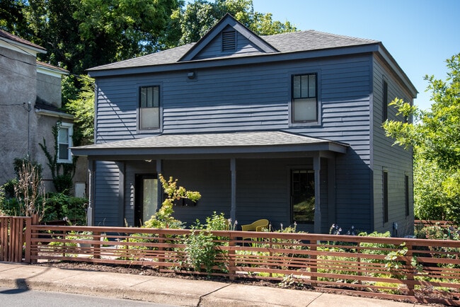 property at 318 Oak Street