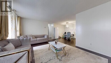 50 Mississauga Vly Blvd in Mississauga, ON - Building Photo - Building Photo