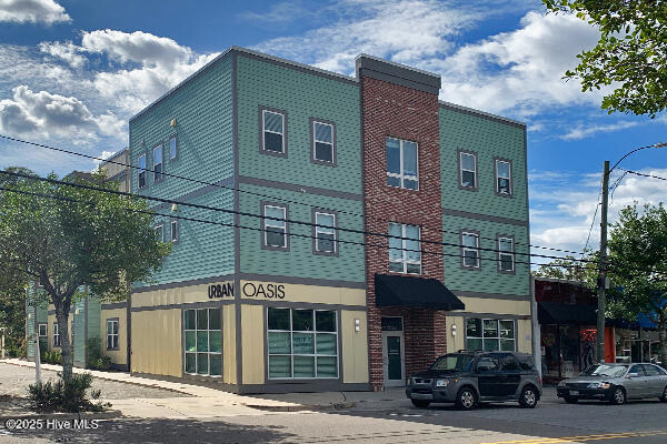 property at 608 Castle St