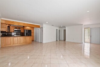 12262 SW 10th St in Miami, FL - Building Photo - Building Photo