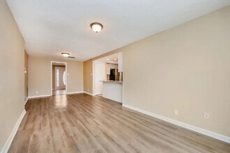 1701 Village Ct in Brandon, FL - Building Photo - Building Photo