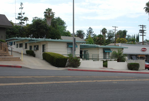 8015-8017 La Mesa Blvd Apartments