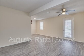 2571 1/2 Tobacco Rd in Hephzibah, GA - Building Photo - Building Photo