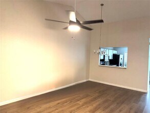 2158 Cypress Bay Blvd in Kissimmee, FL - Building Photo - Building Photo