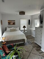 1361 Forest Lake Dr in Southport, NC - Building Photo