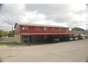 905 N Main St in Copperas Cove, TX - Foto de edificio - Building Photo