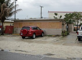 3060-3070 SW 27th Ln in Miami, FL - Building Photo