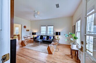 3715 Avenue S 1/2 in Galveston, TX - Building Photo - Building Photo