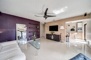 1473 NW 10th St in Dania Beach, FL - Building Photo